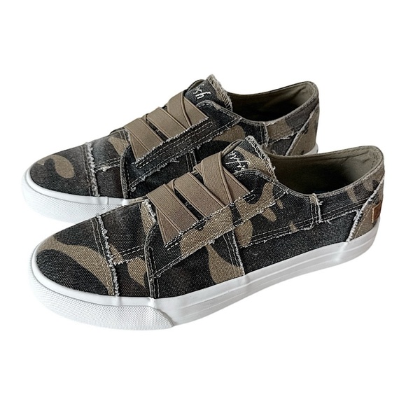 NEW Blowfish Marley Slip On Sneaker Natural Camouflage Canvas Brown Size 8.5 - Picture 1 of 10